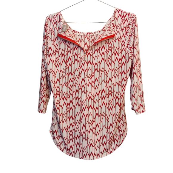 CHICO'S 1 Slinky Top Blouse M/8 Zip Back Chevron Red Office Career Travel Work - Picture 8 of 9